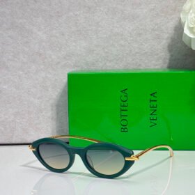 bottega veneta BV2110S