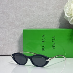 bottega veneta BV2110S