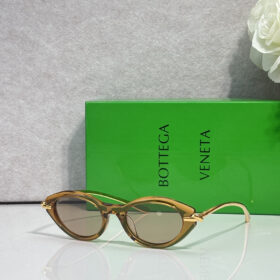 bottega veneta BV2110S