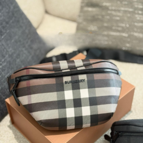 פאוץ BURBERRY