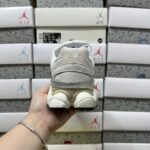 ⁦New Balance 9060 U9060WHT⁩ – תמונה ⁦3⁩