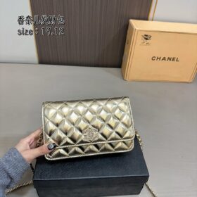 תיק צד CHANEL