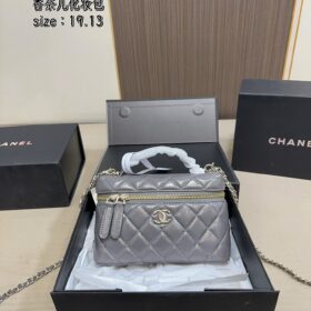 תיק CHANEL