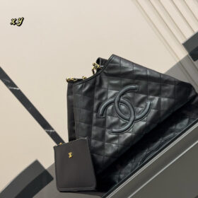 תיק Tote CHANEL