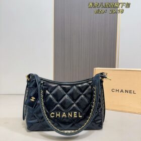 תיק CHANEL