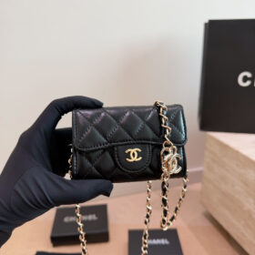 תיק CHANEL