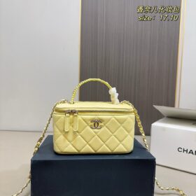 תיק CHANEL