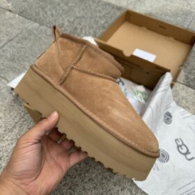 UGG