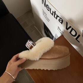 כפכפי פלטפורמה 5 ס"מ UGG