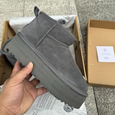 UGG