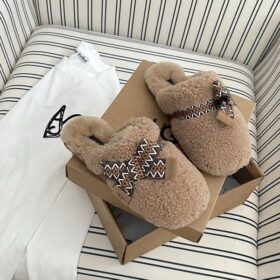 כפכפי UGG