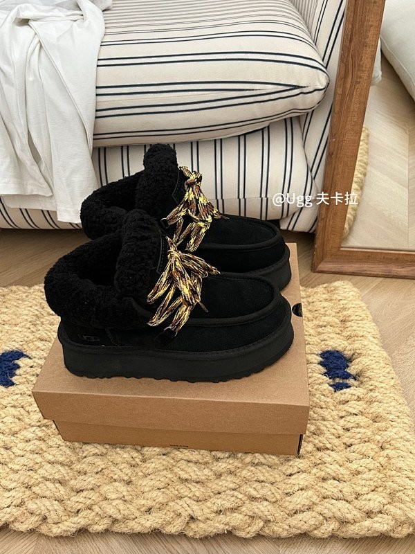 UGG-147 נעלי UGG – תמונה 1