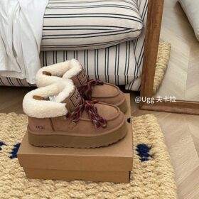 נעלי UGG