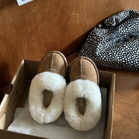 UGG ילדים
