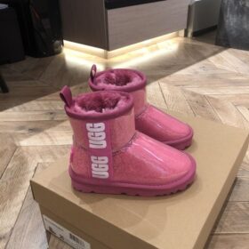 UGG ילדים