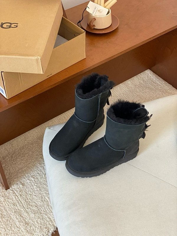 UGG-431 מגפי UGG שני פפיונים – תמונה 1