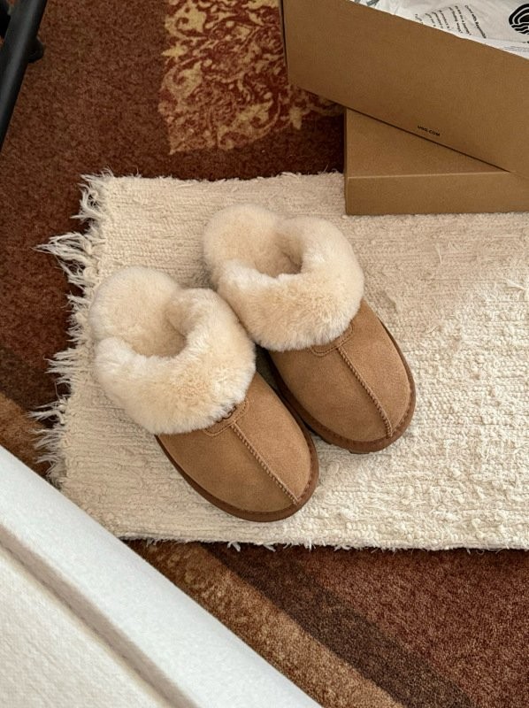 UGG-432 כפכפי UGG יוניסקס – תמונה 1