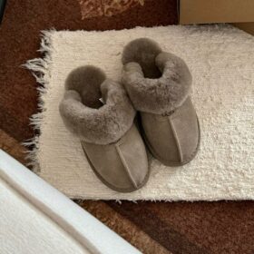 כפכפי UGG יוניסקס