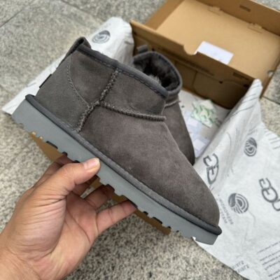 UGG