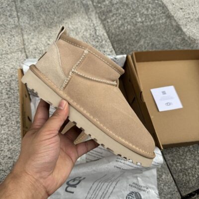 UGG