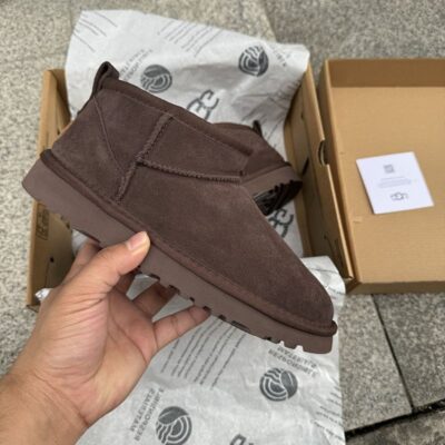 UGG