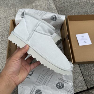 UGG