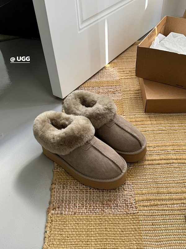 UGG-79-1 נעלי פלטפורמה 3 ס"מ UGG – תמונה 1