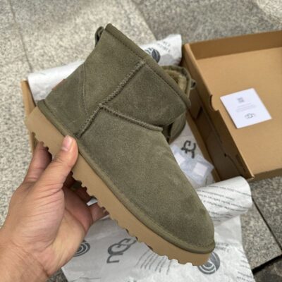 UGG