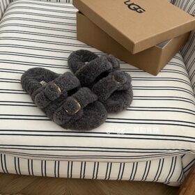 כפכפי UGG