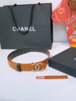 ⁦חגורה CHANEL⁩ – תמונה ⁦2⁩