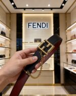 ⁦חגורה FENDI⁩ – תמונה ⁦3⁩