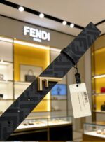 ⁦חגורה FENDI⁩ – תמונה ⁦4⁩