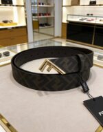⁦חגורה FENDI⁩ – תמונה ⁦4⁩