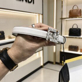 חגורה FENDI