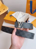 ⁦חגורה LOUIS VUITTON⁩ – תמונה ⁦2⁩