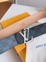 ⁦חגורה LOUIS VUITTON⁩ – תמונה ⁦4⁩