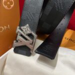 ⁦חגורה LOUIS VUITTON⁩ – תמונה ⁦2⁩