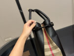 ⁦תיק BURBERRY Banner⁩ – תמונה ⁦3⁩