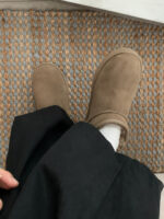 ⁦מגפי פלטפורמה 3 ס"מ UGG⁩ – תמונה ⁦2⁩
