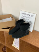 ⁦מגפי UGG פפיון אחד⁩ – תמונה ⁦2⁩