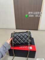 ⁦תיק CHANEL⁩ – תמונה ⁦3⁩