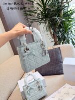 ⁦תיק DIOR Lady Dior⁩ – תמונה ⁦3⁩