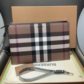 תיק קלאץ BURBERRY