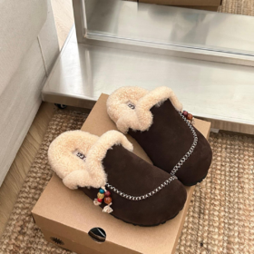 כפכפי UGG