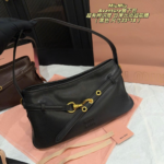 תיק MIU MIU