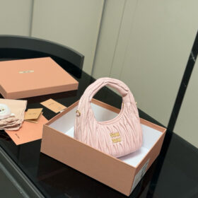 תיק MIU MIU Wander
