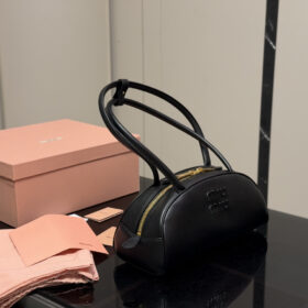 תיק MIU MIU