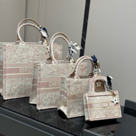 תיק DIOR Book Tote