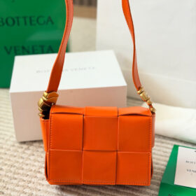 תיק צד BOTTEGA VENETA