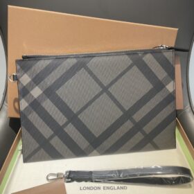 תיק קלאץ BURBERRY